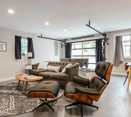 Greenway Garage With Firepit Athens Exteriér fotografie